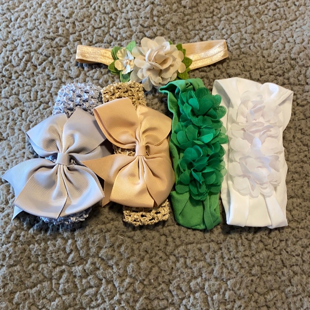 Set of five bows